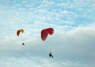  Venga en paramotor a Caen 